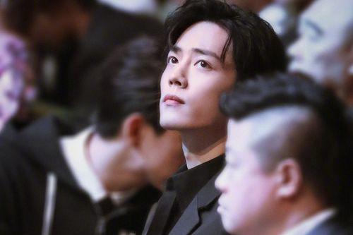 圈内人爆料李现肖战视频,幕后真相引热议  第1张